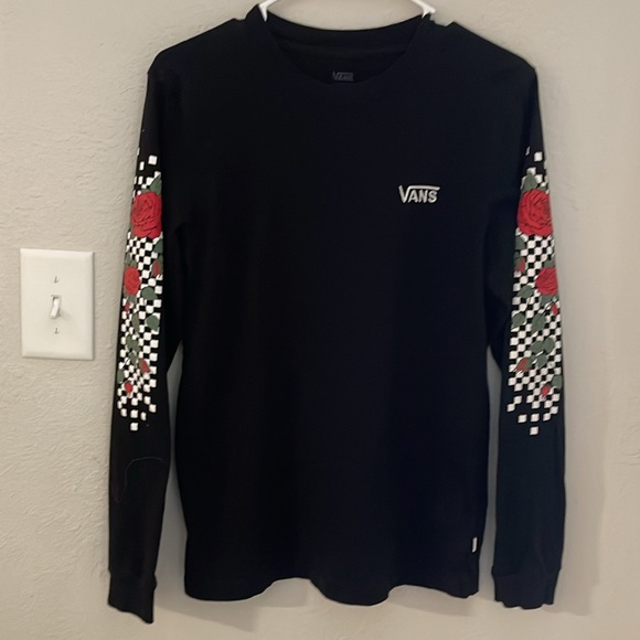 Vans Classic Pre-Vintage Roses and long sleeved black tee - Picture 1 of 5